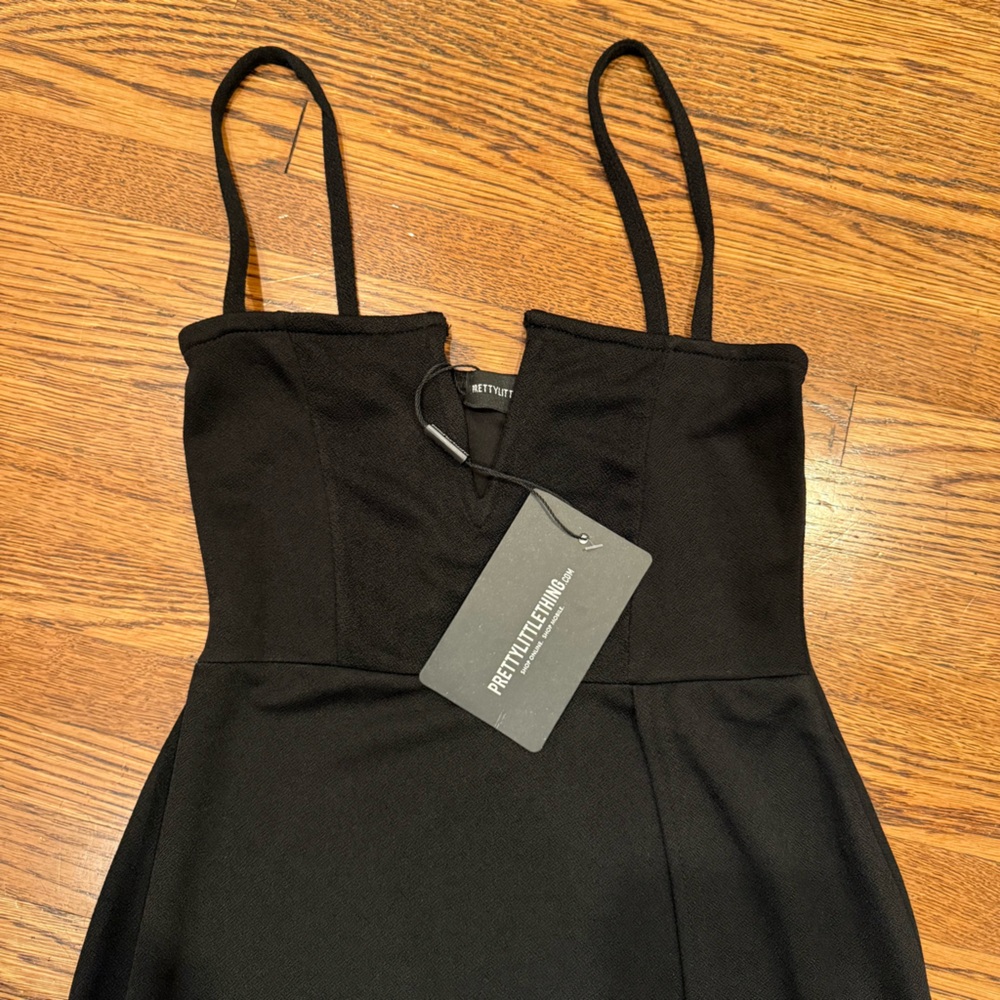 NWT PrettyLittleThing Black Mini Dress - Picture 2 of 4